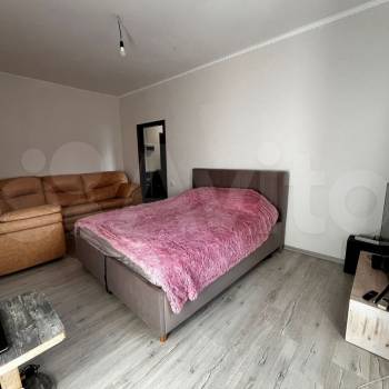 Продается 1-комнатная квартира, 35 м²