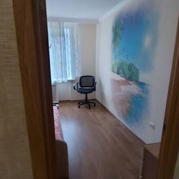 Сдается Многокомнатная квартира, 60 м²