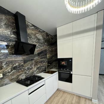 Продается 1-комнатная квартира, 39 м²