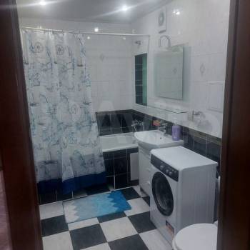 Сдается Многокомнатная квартира, 77,4 м²