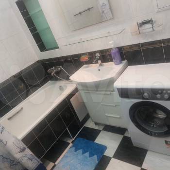 Сдается Многокомнатная квартира, 77,4 м²