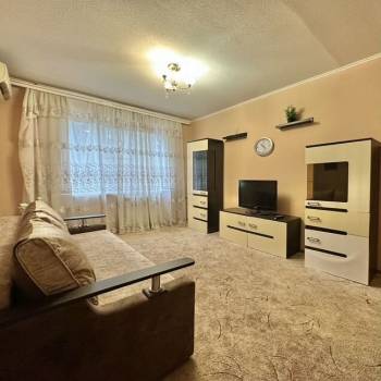 Сдается Многокомнатная квартира, 64 м²