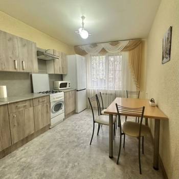 Сдается Многокомнатная квартира, 64 м²