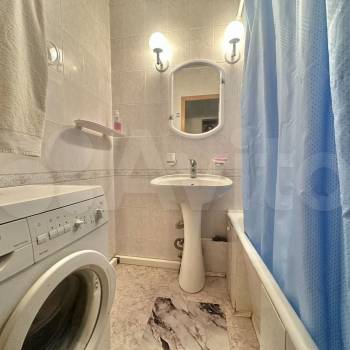 Сдается Многокомнатная квартира, 64 м²