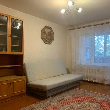 Продается 1-комнатная квартира, 42 м²