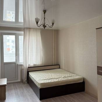 Сдается 1-комнатная квартира, 39 м²