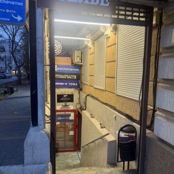 Сдается Нежилое помещение, 100 м²