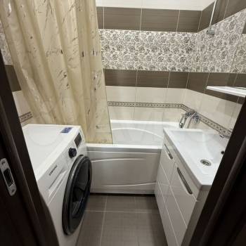 Сдается Многокомнатная квартира, 66,2 м²