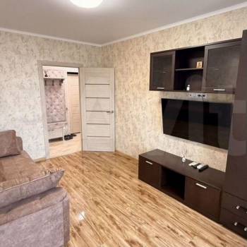 Продается 1-комнатная квартира, 40 м²