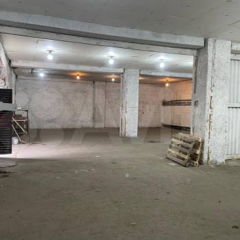 Сдается Нежилое помещение, 200 м²