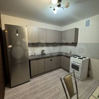 Сдается 1-комнатная квартира, 37 м²