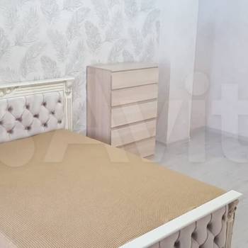 Сдается 1-комнатная квартира, 52 м²