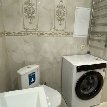 Сдается 1-комнатная квартира, 52 м²