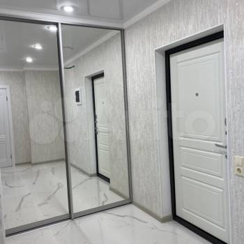 Сдается 1-комнатная квартира, 52 м²