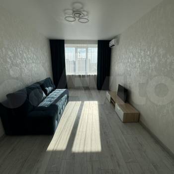 Сдается 1-комнатная квартира, 42 м²