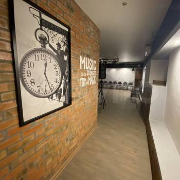 Продается Нежилое помещение, 200 м²