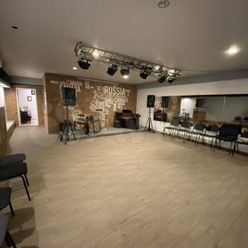 Продается Нежилое помещение, 200 м²