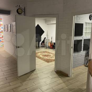 Продается Нежилое помещение, 200 м²