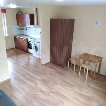 Сдается 1-комнатная квартира, 42 м²