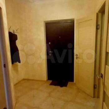 Сдается 1-комнатная квартира, 43 м²