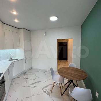 Сдается 1-комнатная квартира, 42 м²