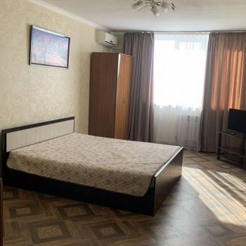 Сдается 1-комнатная квартира, 42 м²