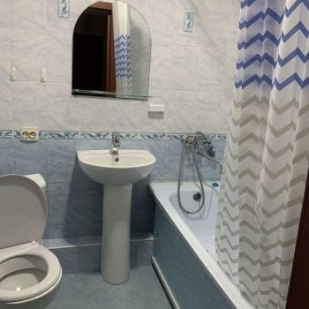 Сдается 1-комнатная квартира, 42 м²