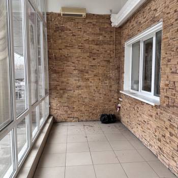 Сдается Нежилое помещение, 181,6 м²