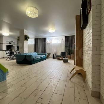 Продается Дом, 320 м²