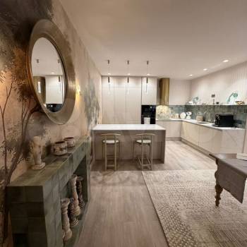 Продается 3-х комнатная квартира, 108 м²