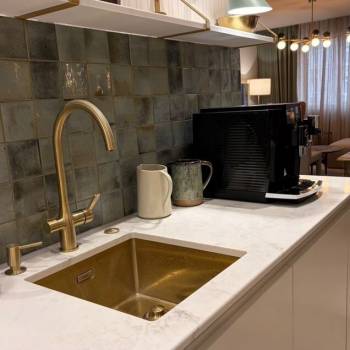 Продается 3-х комнатная квартира, 108 м²