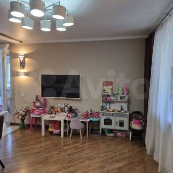 Продается 3-х комнатная квартира, 72,6 м²