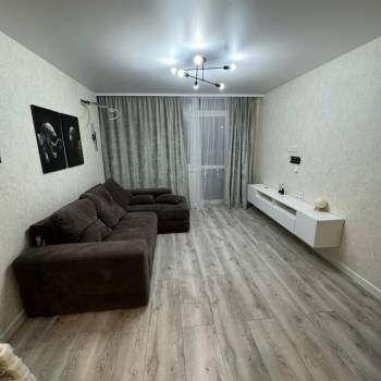 Сдается Многокомнатная квартира, 77,3 м²