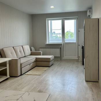 Сдается 1-комнатная квартира, 35 м²