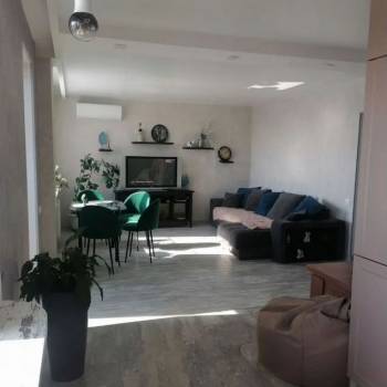 Сдается Многокомнатная квартира, 110 м²