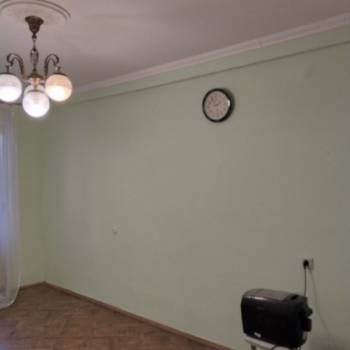 Продается 1-комнатная квартира, 32 м²