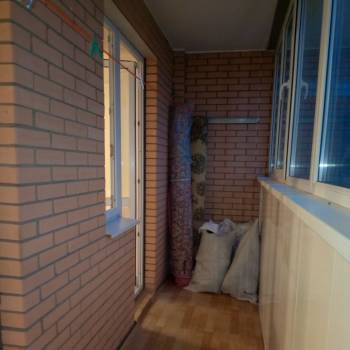 Сдается 1-комнатная квартира, 60 м²