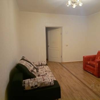 Сдается 1-комнатная квартира, 60 м²