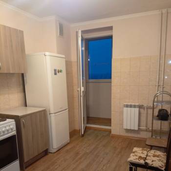 Сдается 1-комнатная квартира, 60 м²