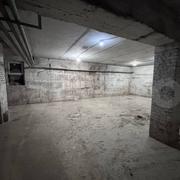 Сдается Нежилое помещение, 371 м²