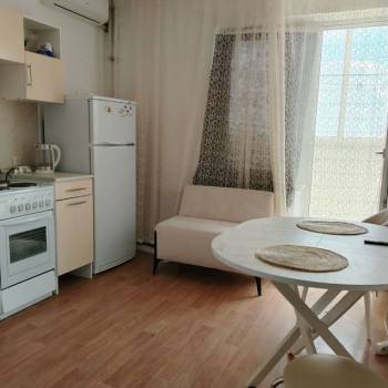 Продается 1-комнатная квартира, 36 м²