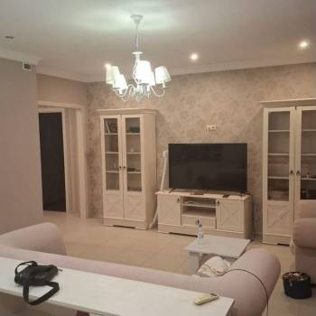 Сдается 1-комнатная квартира, 68 м²