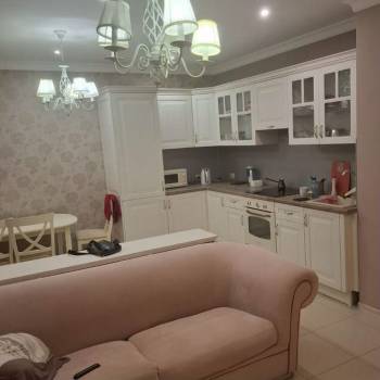 Сдается 1-комнатная квартира, 68 м²