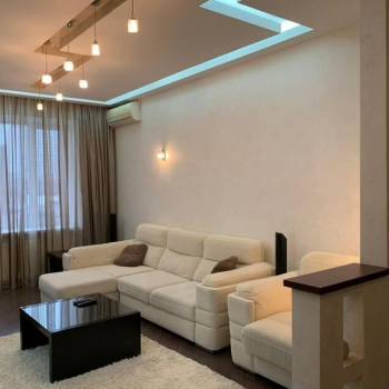 Продается 1-комнатная квартира, 41 м²