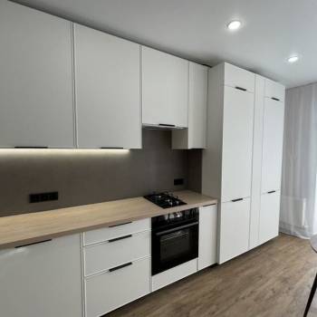 Продается 1-комнатная квартира, 37 м²