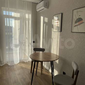 Продается 1-комнатная квартира, 37 м²