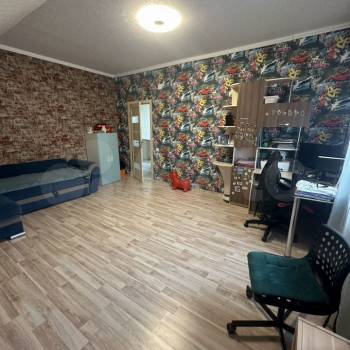 Продается Дом, 195 м²