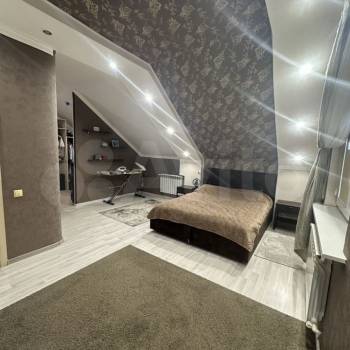 Продается Дом, 195 м²