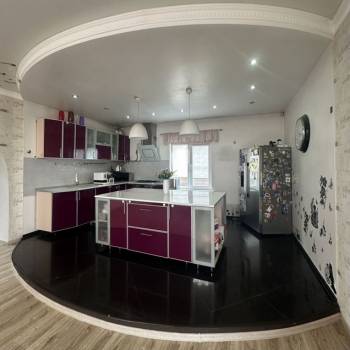 Продается Дом, 195 м²