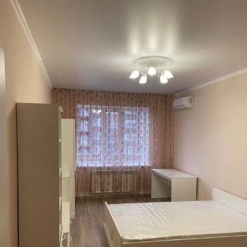 Продается 1-комнатная квартира, 40,9 м²